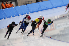 ���N���q1500m���� ���Ղɐ擪��_���ꗈ�I��i�΁j